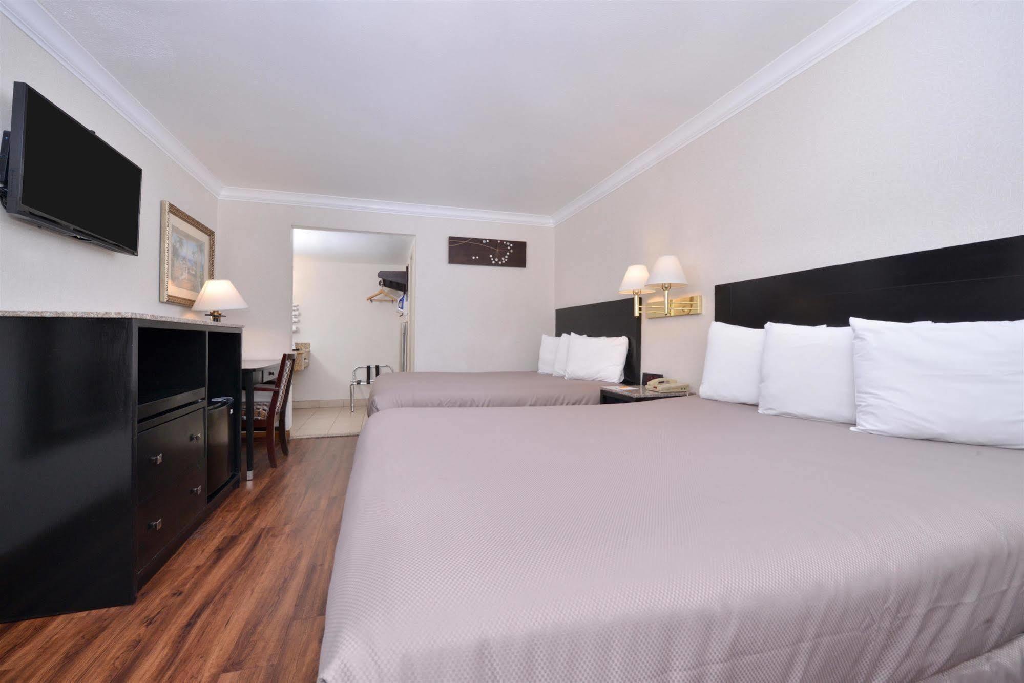Hotel Heritage El Monte Kültér fotó